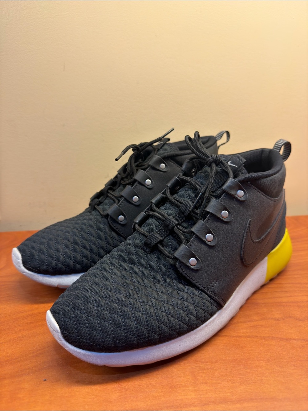 Nike Black and Yellow Lightweight Sneakers